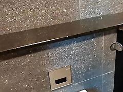 "have Joy With My Dick In Airport Wc"